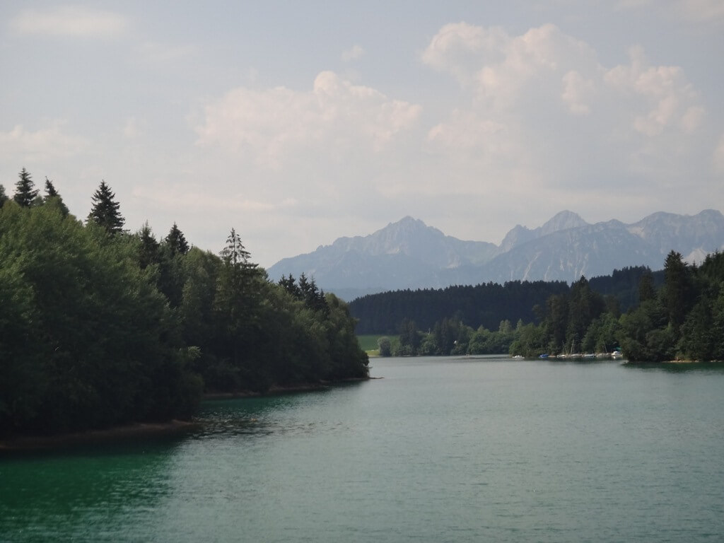 Passeio de barco pelo Lago Forggensee na Alemanha