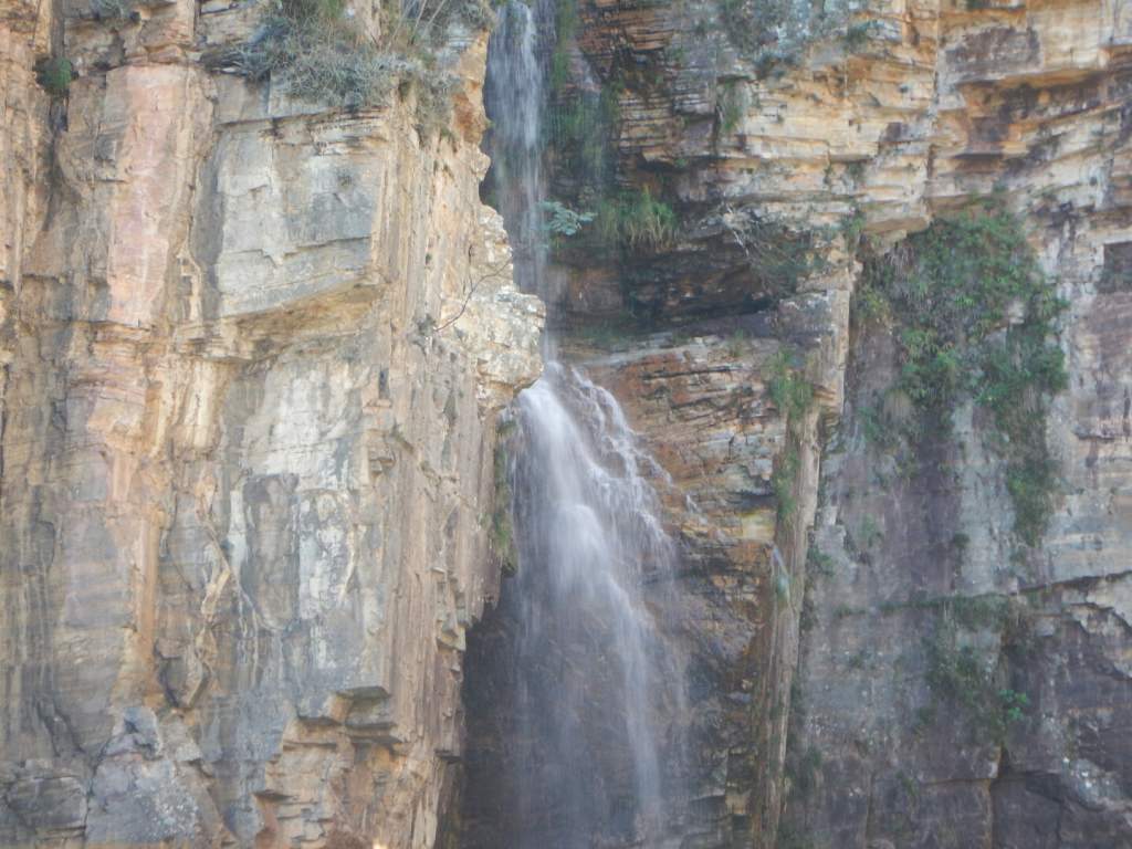 Canyons do Lago de Furnas em Capitólio