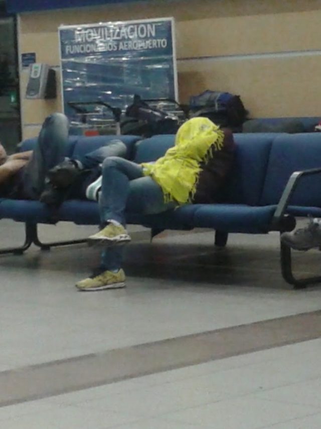 dormir no aeroporto