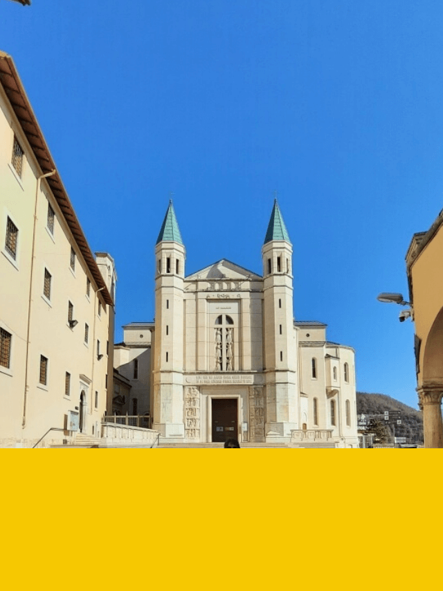 Basílica de Santa Rita de Cássia, em Cascia, Itália