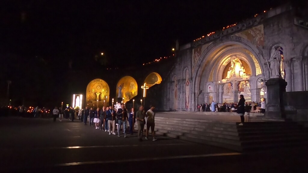 Procissão das Velas em Lourdes