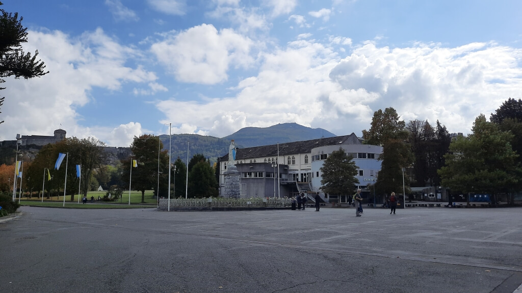 Centro de Visitantes Santuário de Nossa Senhora de Lourdes