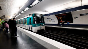 Metrô em Paris