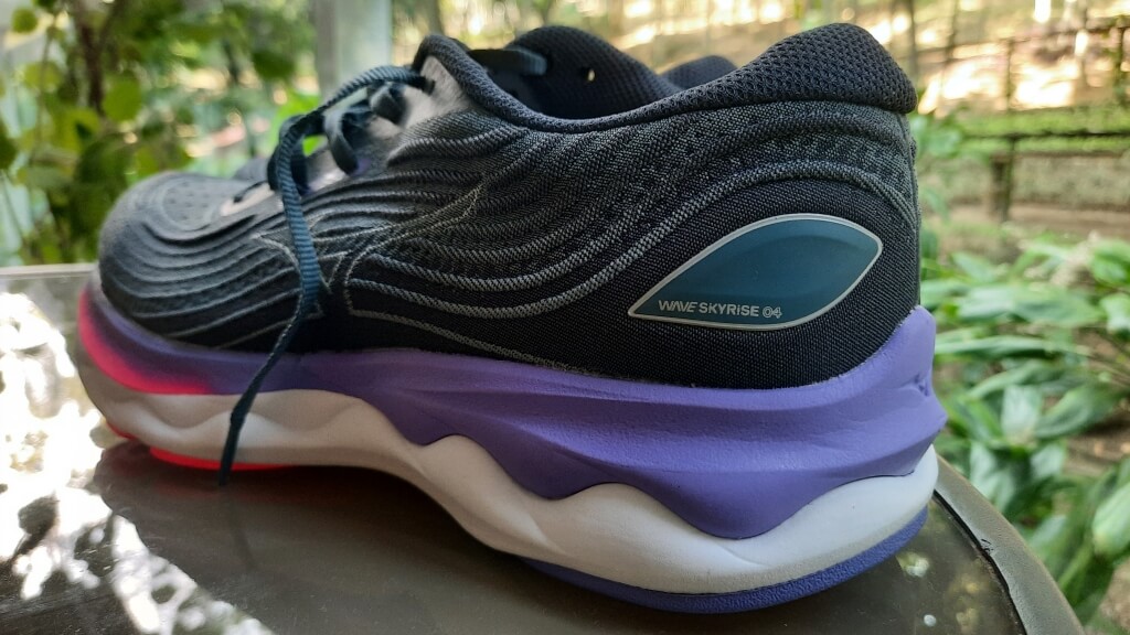 mizuno-wave-skyrise-4-detalhes-entressola