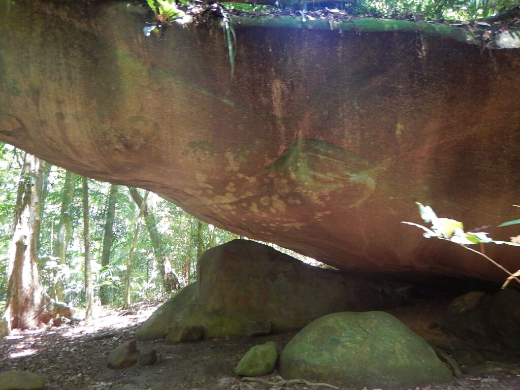 Grutas no Parque Nacional da Tijuca