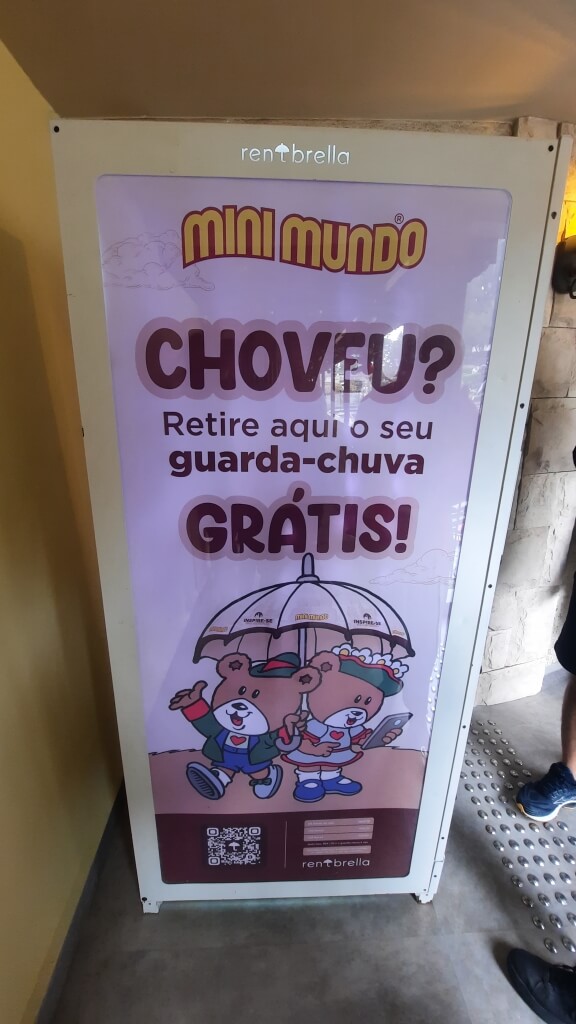 Mini Mundo em Gramado com chuva