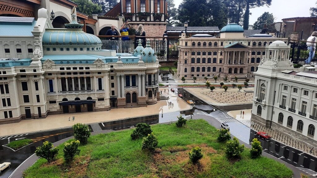 Quanto tempo dura a visita no Mini Mundo Gramado