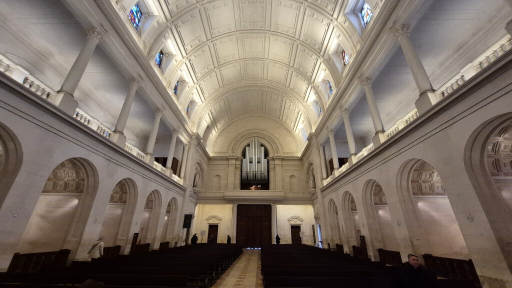 Visão geral da Basílica de Nossa Senhora do Rosário de Fátima Santuário de Fatima