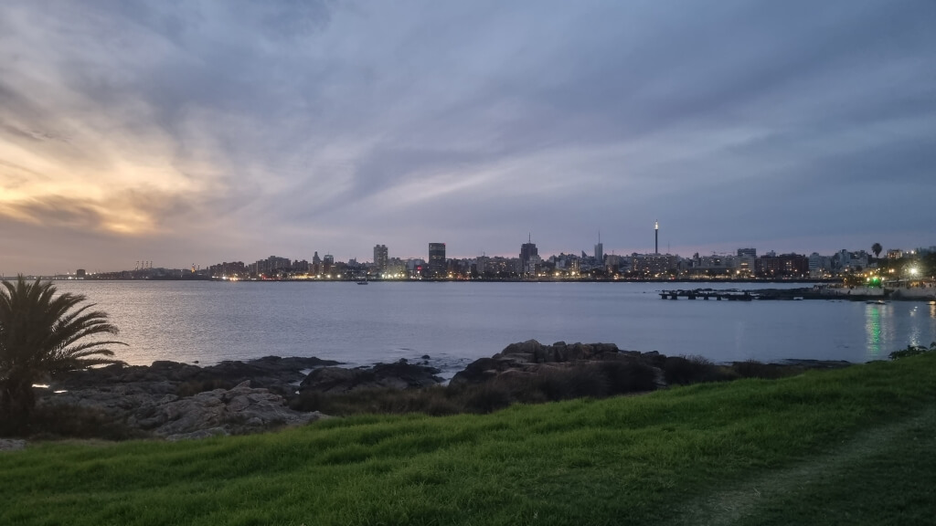 Onde fica o Letreiro de Montevidéu