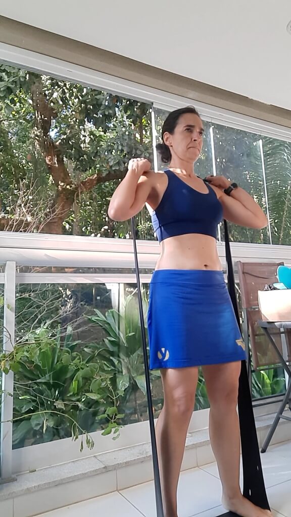 Substituindo os aparelhos da academia com elásticos