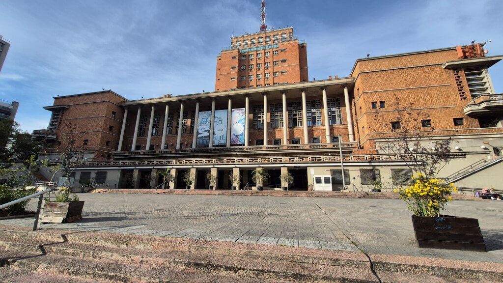 Onde comprar o bilhete para o Ônibus Turístico de Montevidéu