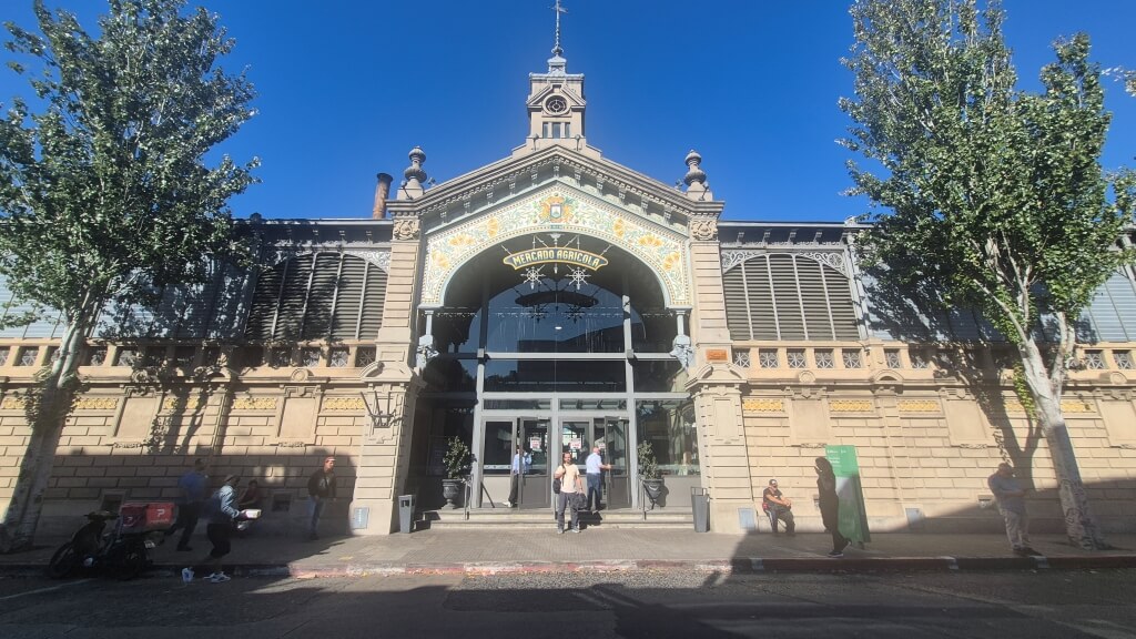 Passeio do ônibus turístico de Montevideo