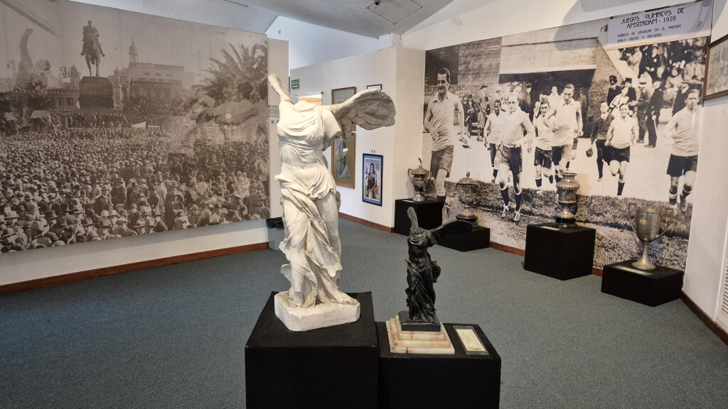 Vitória de Samotrácia Estádio Centenário de Montevidéu