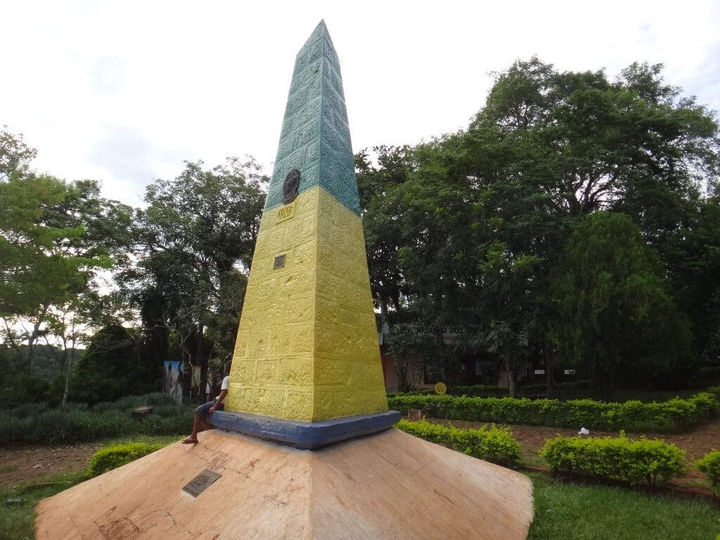 Como era o Marco das Três Fronteiras no passado