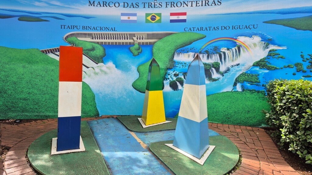 Obeliscos Marco das Três Fronteiras