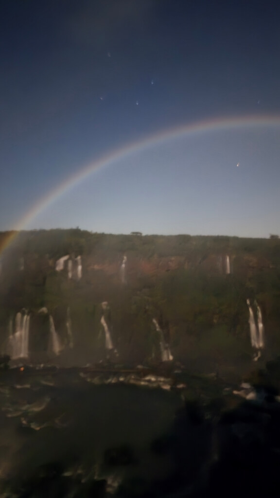 Arco-íris lunar Cataratas do Iguaçu