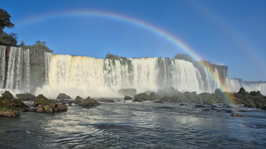 Nascer do Sol nas Cataratas do Iguaçu