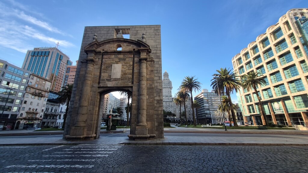 O que fazer em Montevideo Porta da Citadela