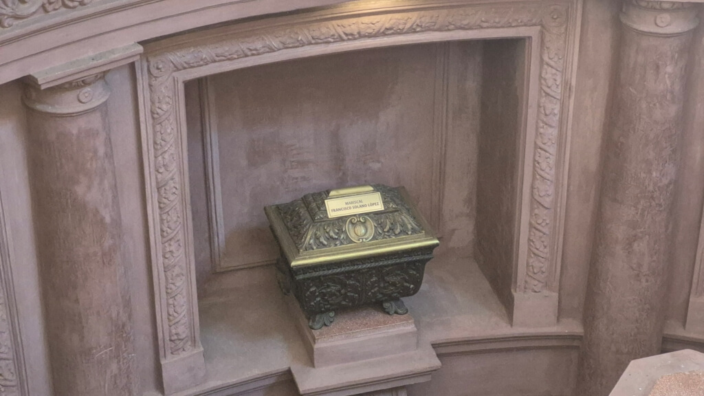 Panteão dos Herois Assunção