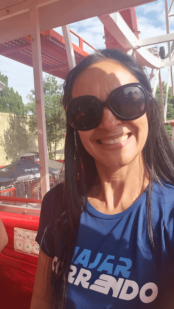 Dicas para evitar filas no Hopi Hari com planejamento da visita e escolha das atrações