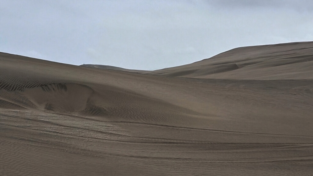 Paisagem do Deserto de Chilca próximo a Lima