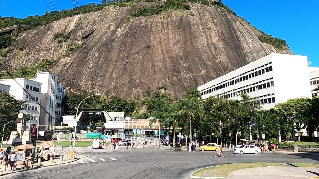 Parada ônibus turístico Pão de Açúcar