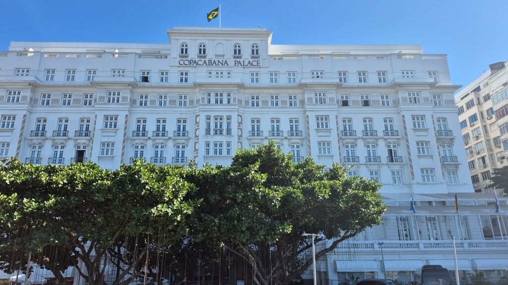 Copacabana Palace visto do Ônibus Turístico do Rio de Janeiro