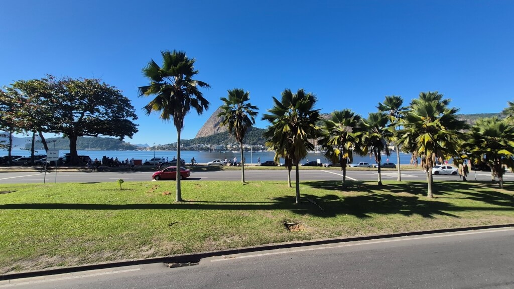 Pão de Açúcar visto do ônibus turístico do Rio